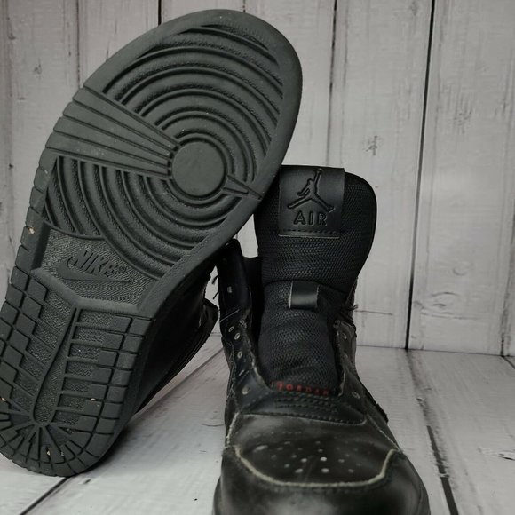 Nike Air Jordan Heritage Black Red Basketball Shoes 886312-001 - Men’s Size 8 - Picture 9 of 10